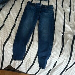 American Eagle High Rise Jegging 10 Short